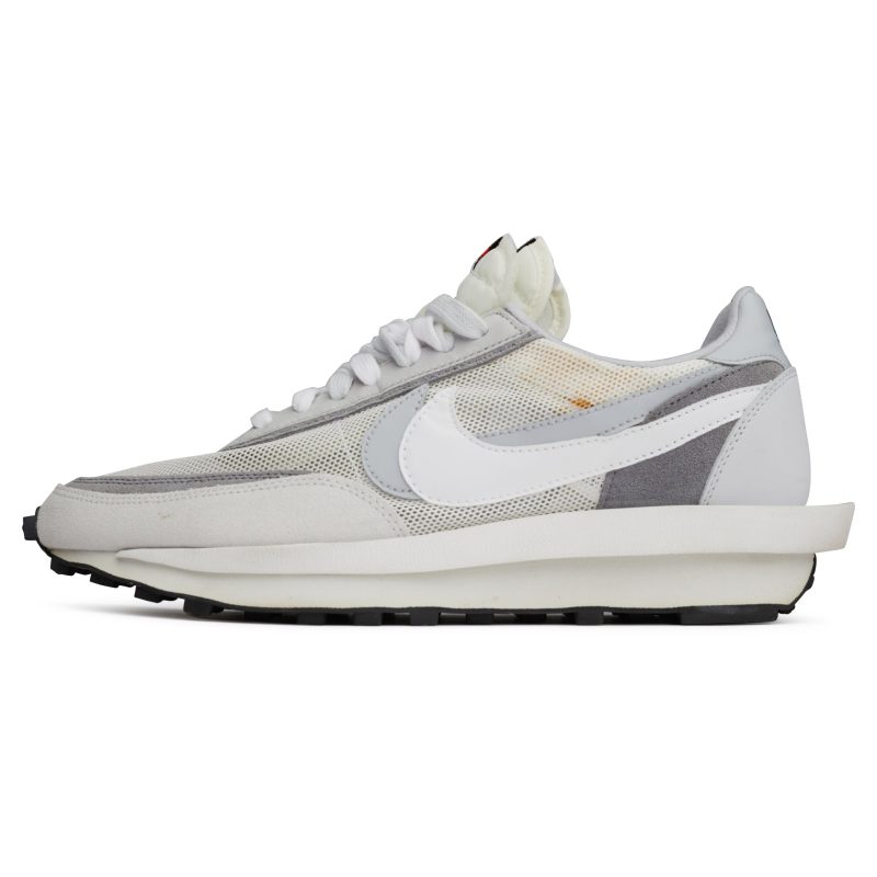 Pre Owned Nike x Sacai LD Waffle Summit White BV0073 100 crepslocker side 0b4f88a5 19ff 44da 937c ac1652619c4a