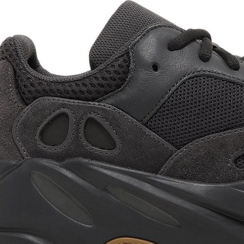 adidas yeezy boost 700 utility black 2019 2023 fv5304 detail