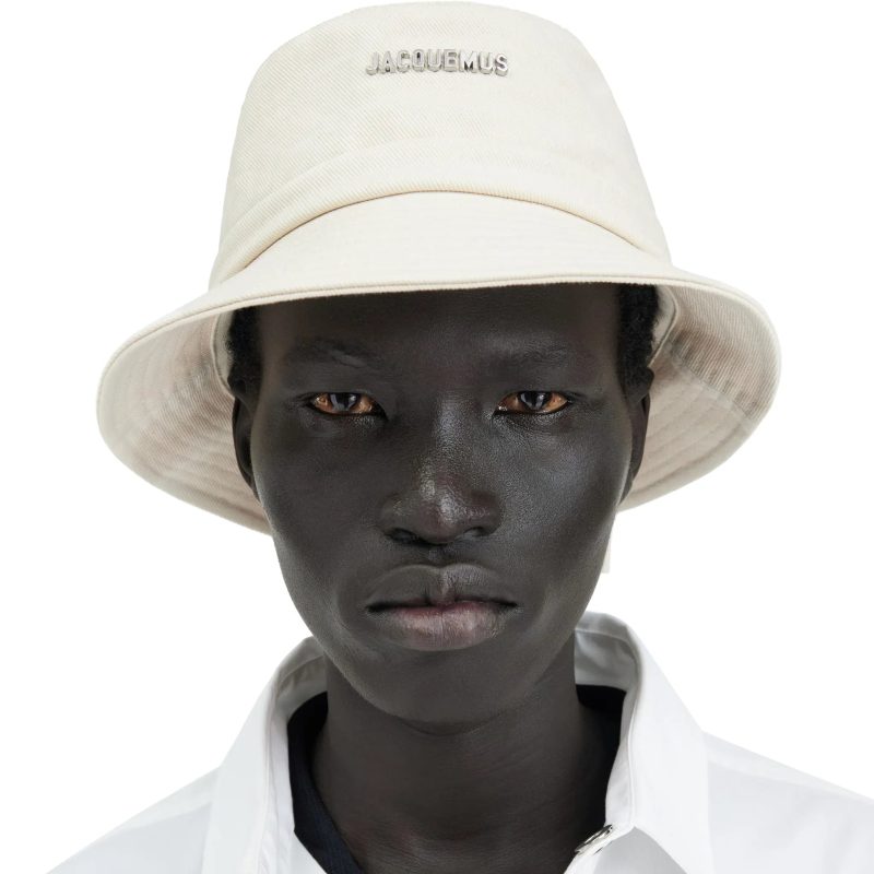 jacquemus le bob gadjo off white bucket hat 223ac001 5001 110 front detail