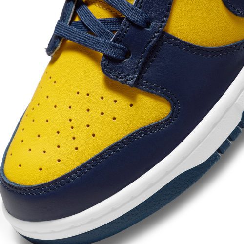 nike dunk low michigan 2021 dd1391 700 toe box